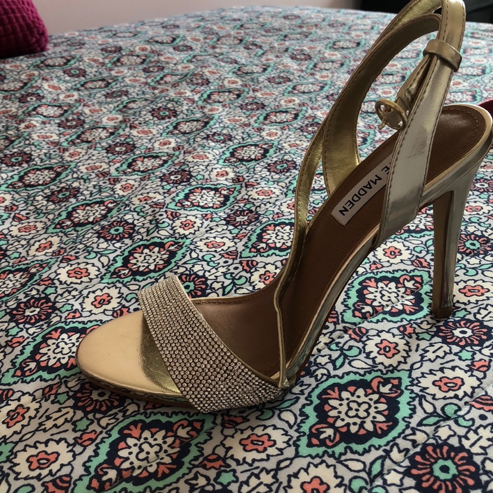 Gold Steve Madden heels
